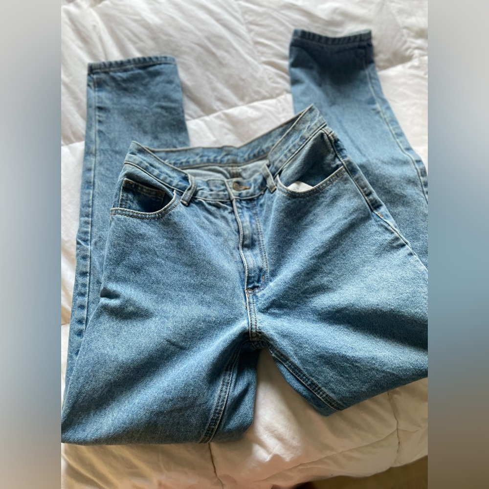 Brandy Melville mid waist mom jeans